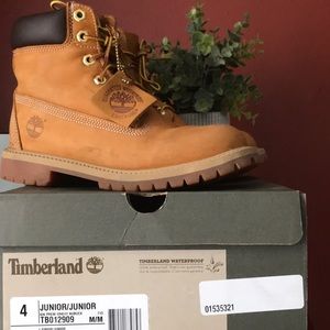 Timberland, excellent condition.